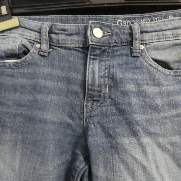 GAP - Skinny Roll Up | 4 / 27 R Regular Fit | Blue Washed Distressed Denim Jeans - Picture 4 of 16